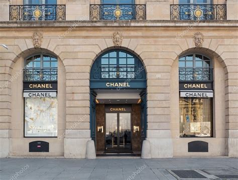 chanel parigi negozio